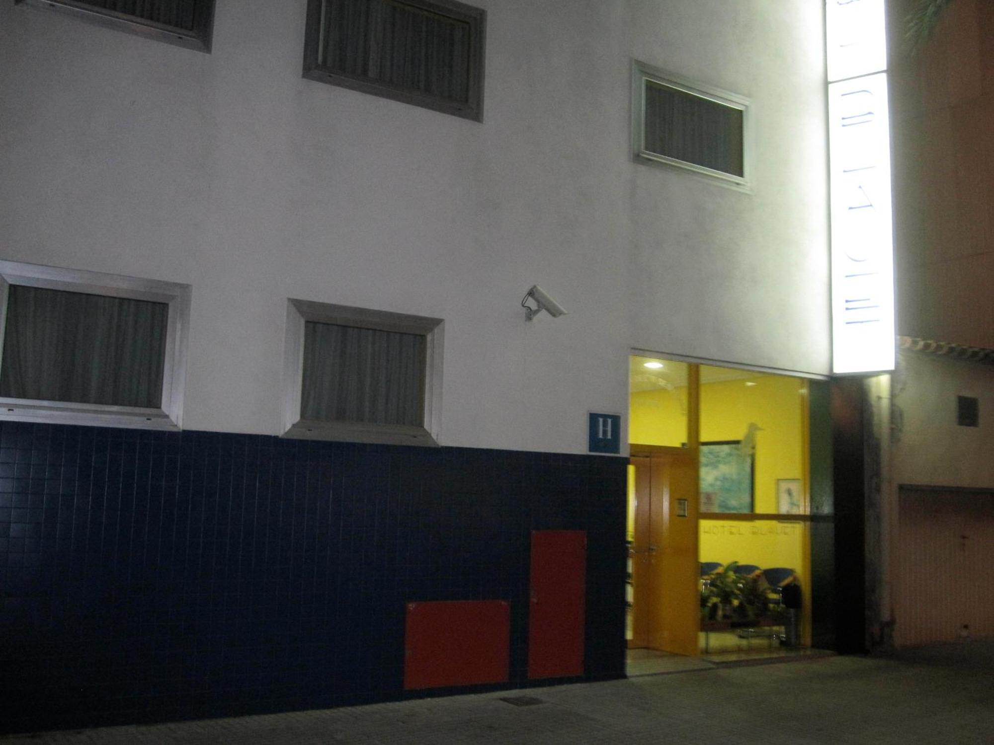 Hotel Blauet By Bossh Hotels El Prat de Llobregat Exterior photo