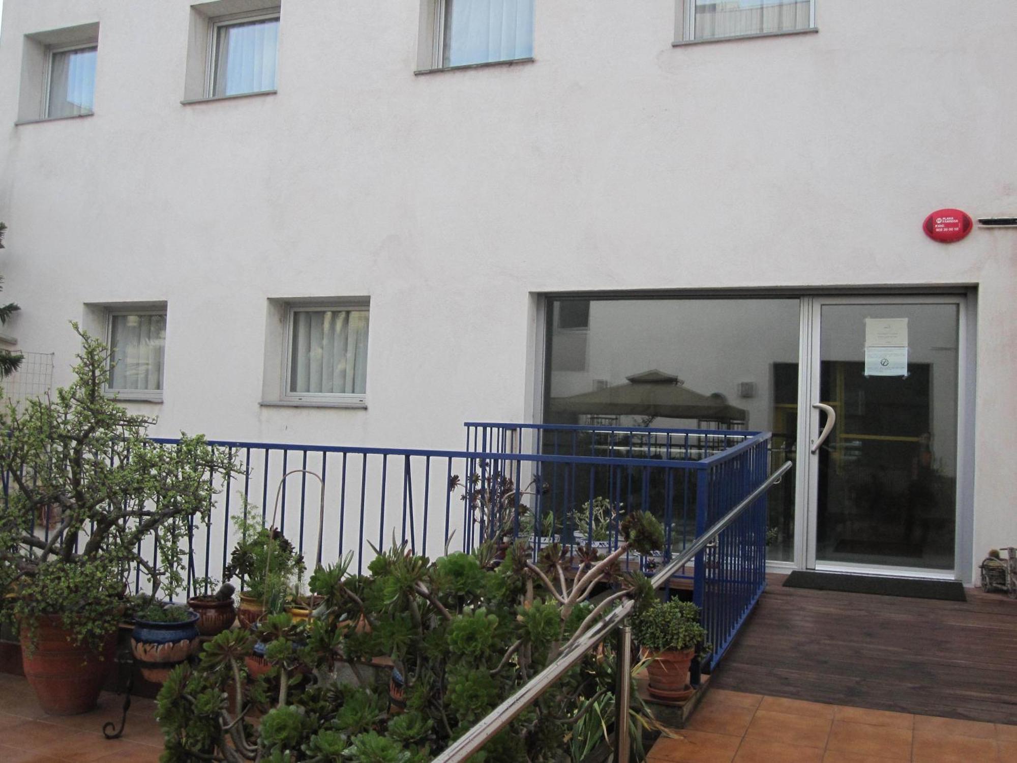 Hotel Blauet By Bossh Hotels El Prat de Llobregat Exterior photo